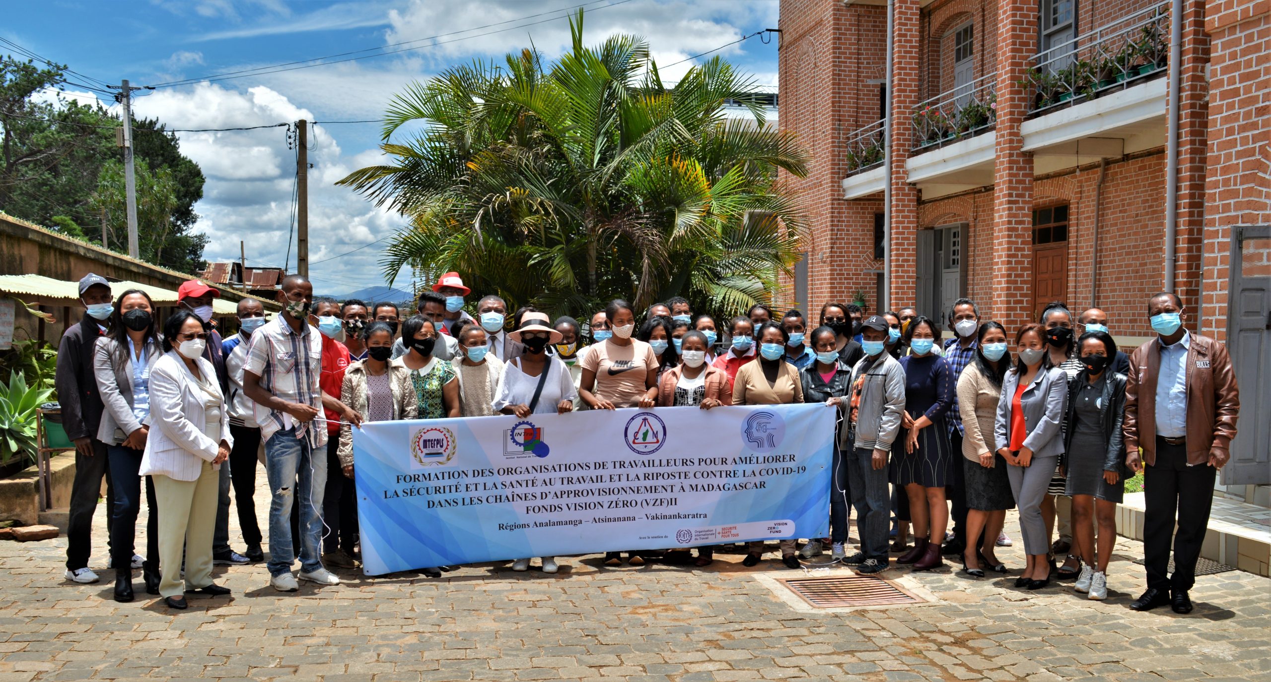 Lire la suite à propos de l’article Sécurité et Santé au Travail (SST), Madagascar sur la bonne voie